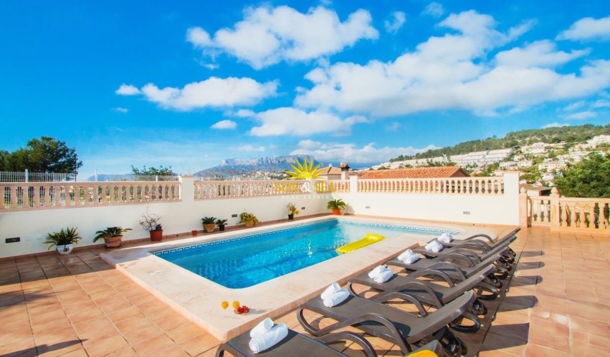 Langfristige Vermietung - Freistehende Villa - Calpe