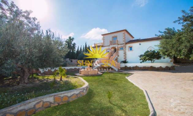 Langfristige Vermietung - Freistehende Villa - Calpe