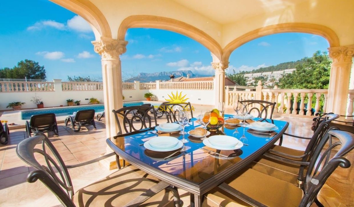Langfristige Vermietung - Freistehende Villa - Calpe