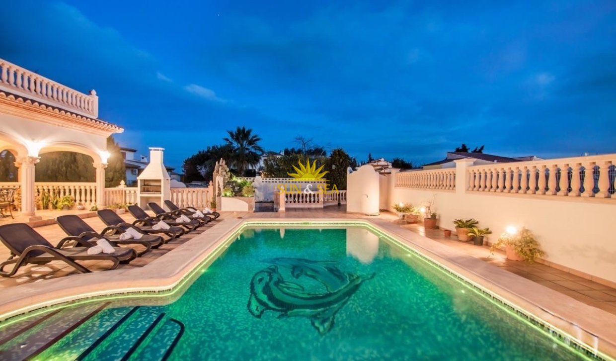 Langfristige Vermietung - Freistehende Villa - Calpe