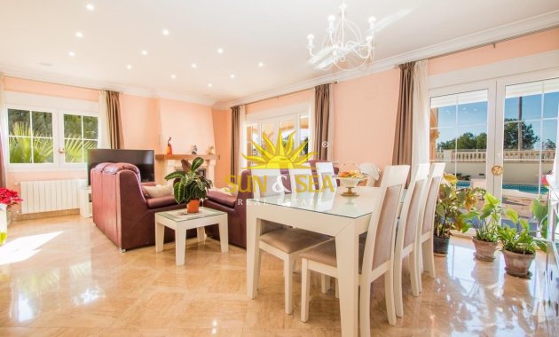 Langfristige Vermietung - Freistehende Villa - Calpe