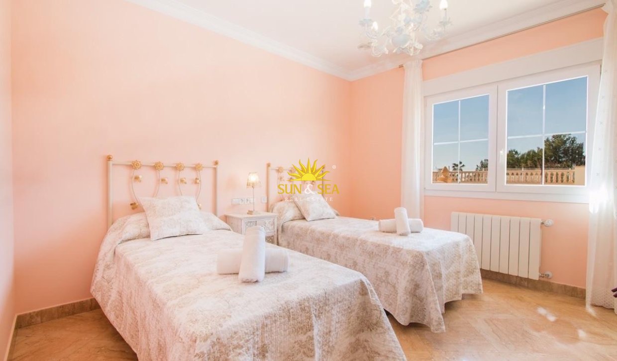 Langfristige Vermietung - Freistehende Villa - Calpe