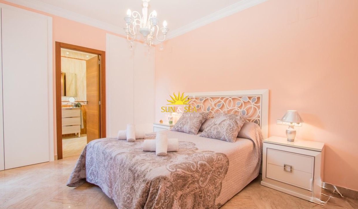 Langfristige Vermietung - Freistehende Villa - Calpe