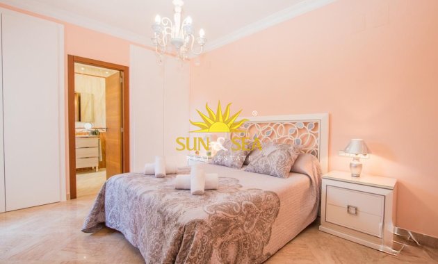 Langfristige Vermietung - Freistehende Villa - Calpe