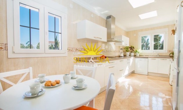 Langfristige Vermietung - Freistehende Villa - Calpe