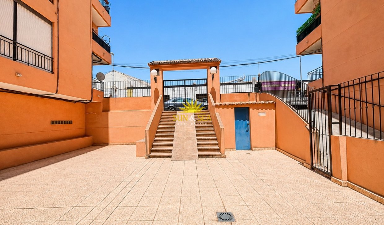 Wiederverkauf - Wohnung - Torrevieja - Centro