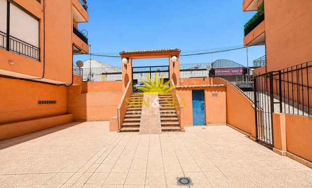 Wiederverkauf - Wohnung - Torrevieja - Centro