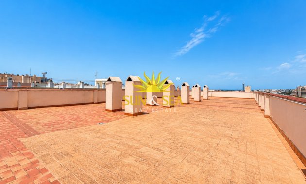 Wiederverkauf - Wohnung - Torrevieja - Centro