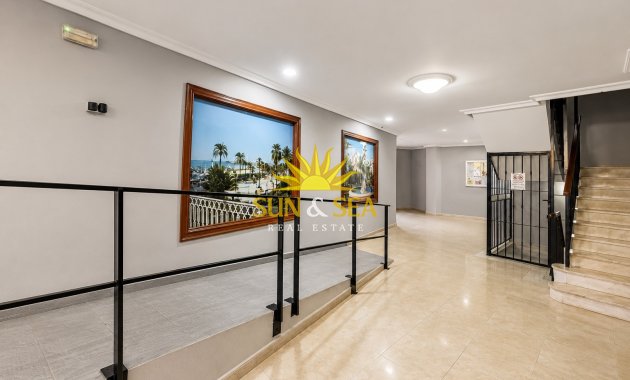 Wiederverkauf - Wohnung - Torrevieja - Centro