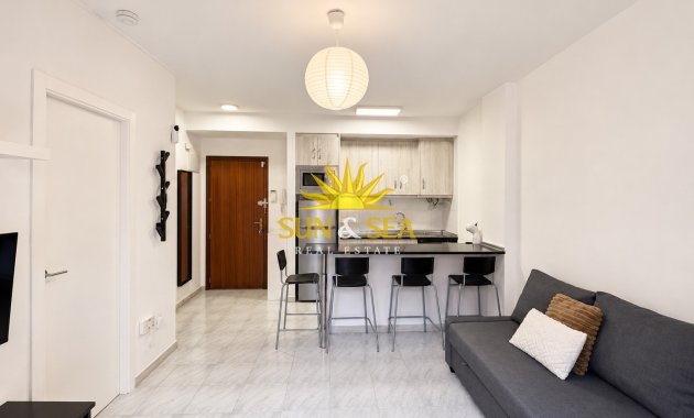 Wiederverkauf - Wohnung - Torrevieja - Centro