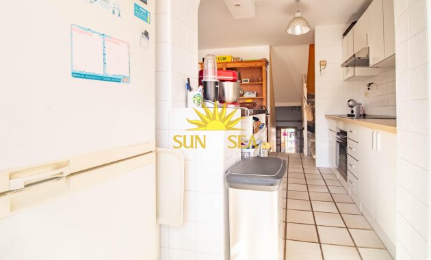 Resale - Villa / Semi detached - Cabo Roig