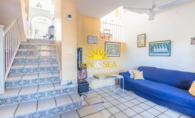 Resale - Villa / Semi detached - Cabo Roig