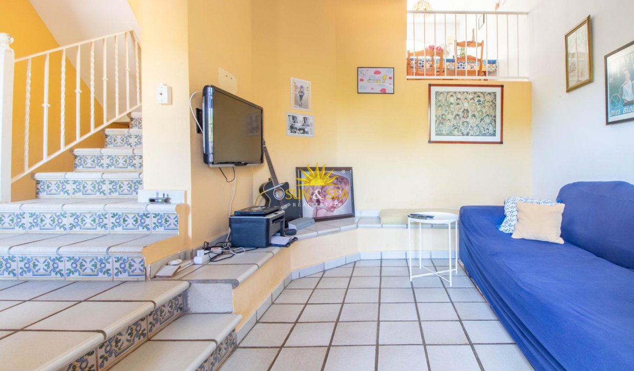 Resale - Villa / Semi detached - Cabo Roig