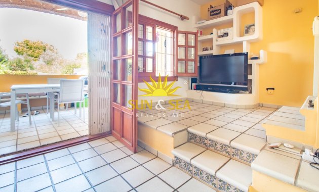 Resale - Villa / Semi detached - Cabo Roig