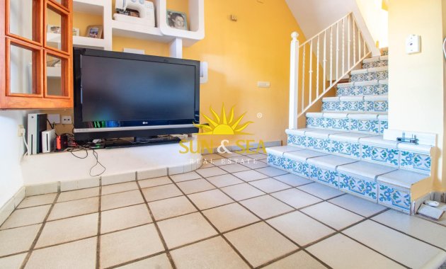 Resale - Villa / Semi detached - Cabo Roig