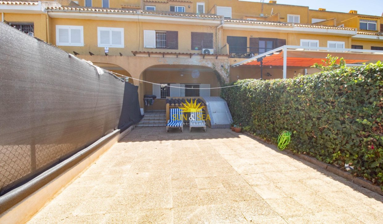 Resale - Villa / Semi detached - Cabo Roig
