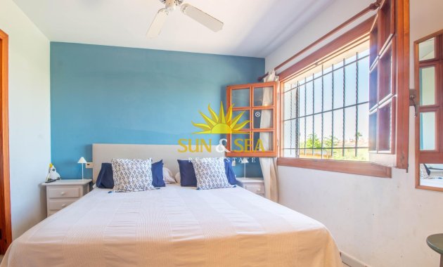 Resale - Villa / Semi detached - Cabo Roig