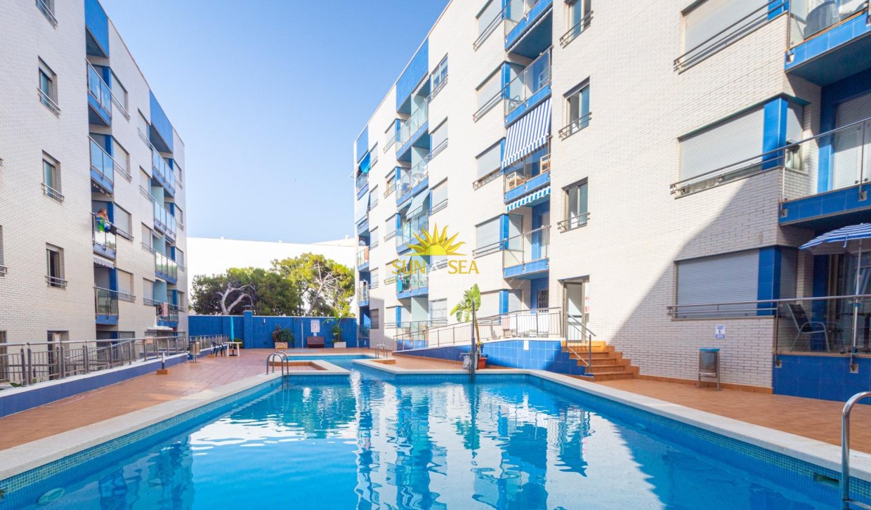 Wiederverkauf - Flat - Torrevieja - Playa de los locos