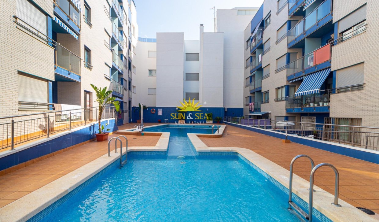 Wiederverkauf - Flat - Torrevieja - Playa de los locos