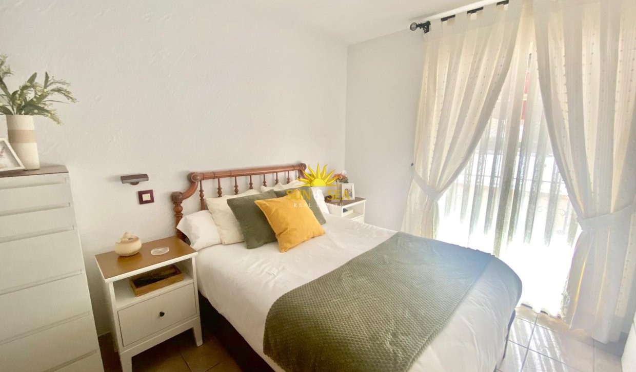 Reventa - Chalet adosado - Torrevieja - Los balcones