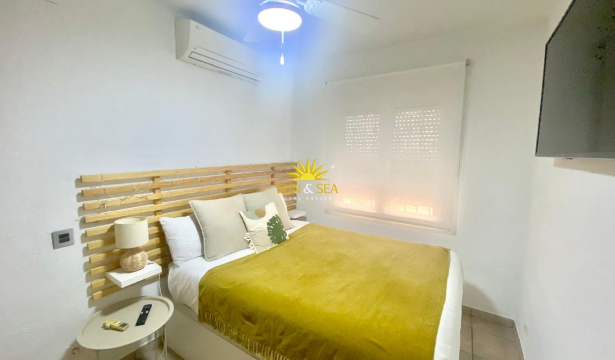 Reventa - Chalet adosado - Torrevieja - Los balcones