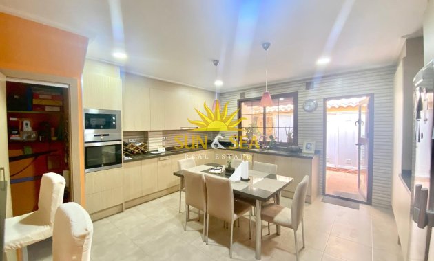 Reventa - Chalet adosado - Torrevieja - Los balcones