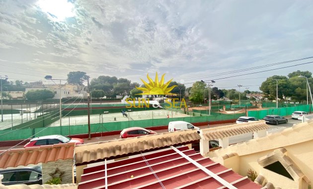 Reventa - Chalet adosado - Torrevieja - Los balcones
