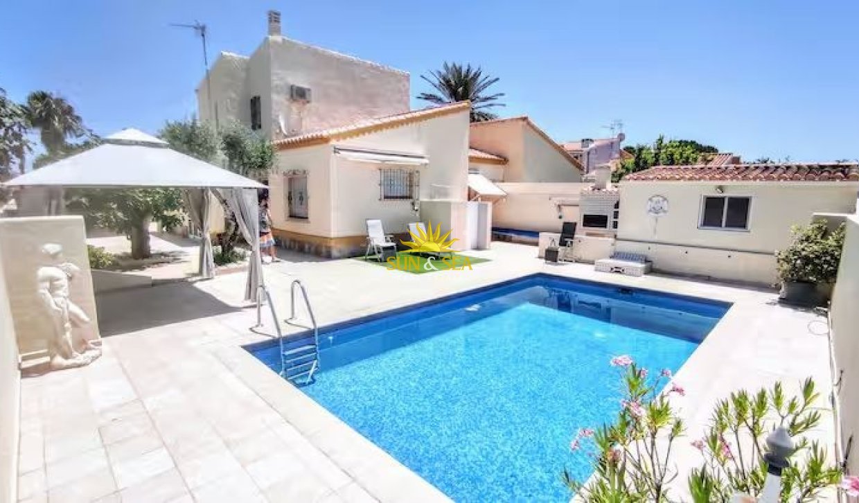 Alquiler de invierno - Villa Independiente - Torrevieja - Parque de las Naciones
