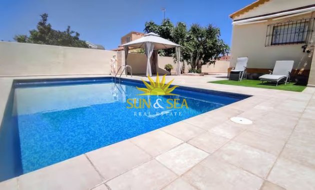Alquiler de invierno - Villa Independiente - Torrevieja - Parque de las Naciones
