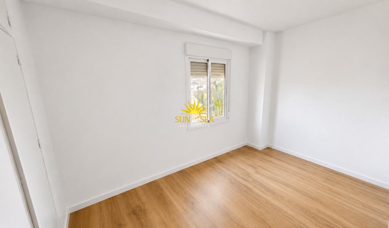 Alquiler a largo plazo - Apartamento - Torrevieja - torrevieja