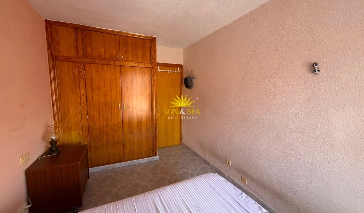 Resale - Apartment - Torrevieja - Centro