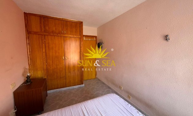 Resale - Apartment - Torrevieja - Centro