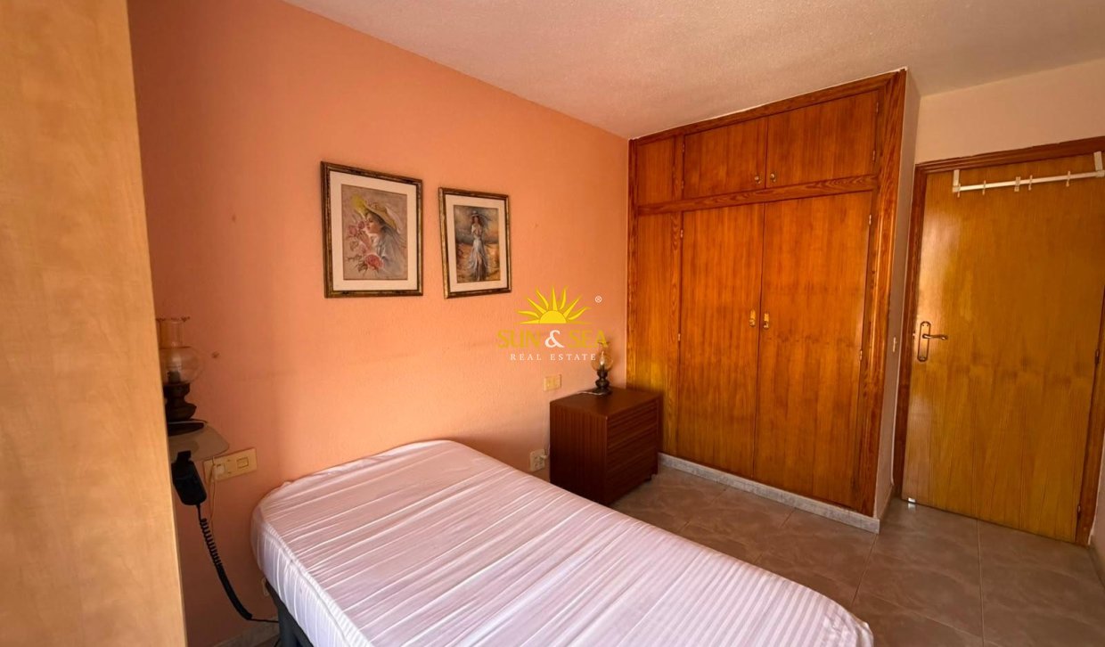 Resale - Apartment - Torrevieja - Centro