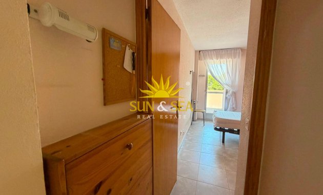 Resale - Apartment - Torrevieja - Centro