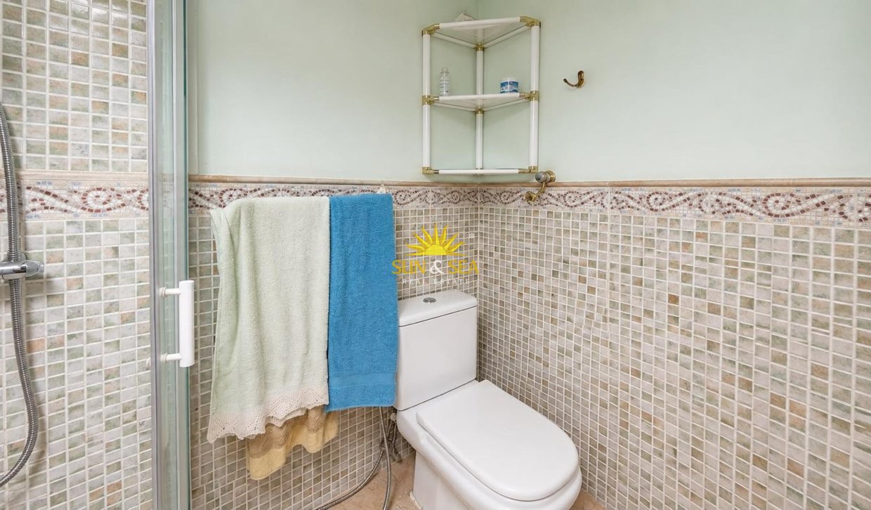 Resale - Apartment - Torrevieja - Centro