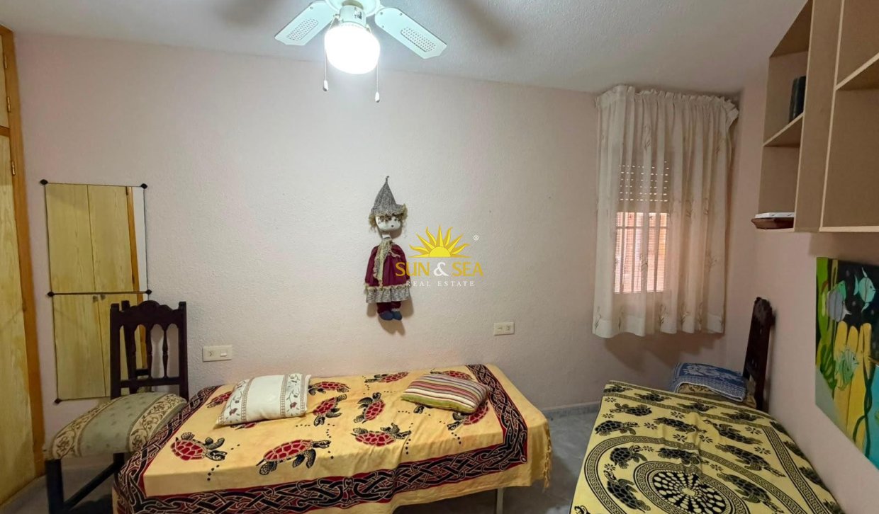 Resale - Apartment - Torrevieja - Centro