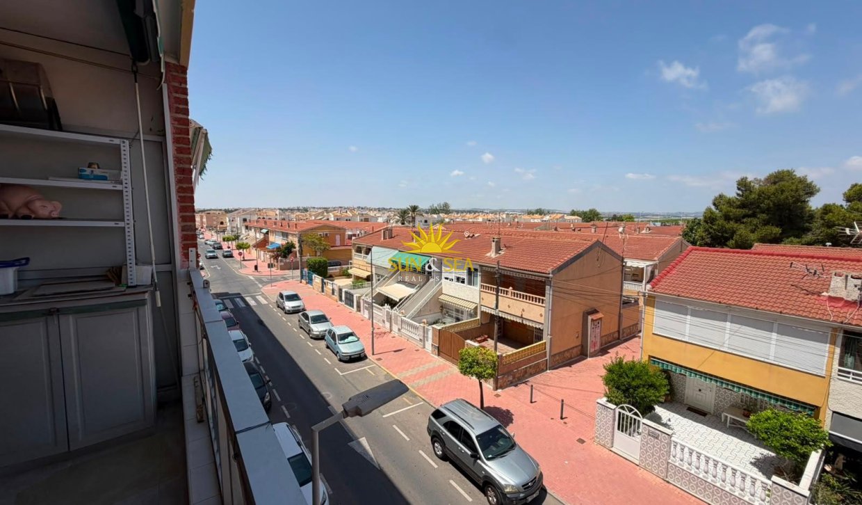 Resale - Apartment - Torrevieja - Centro