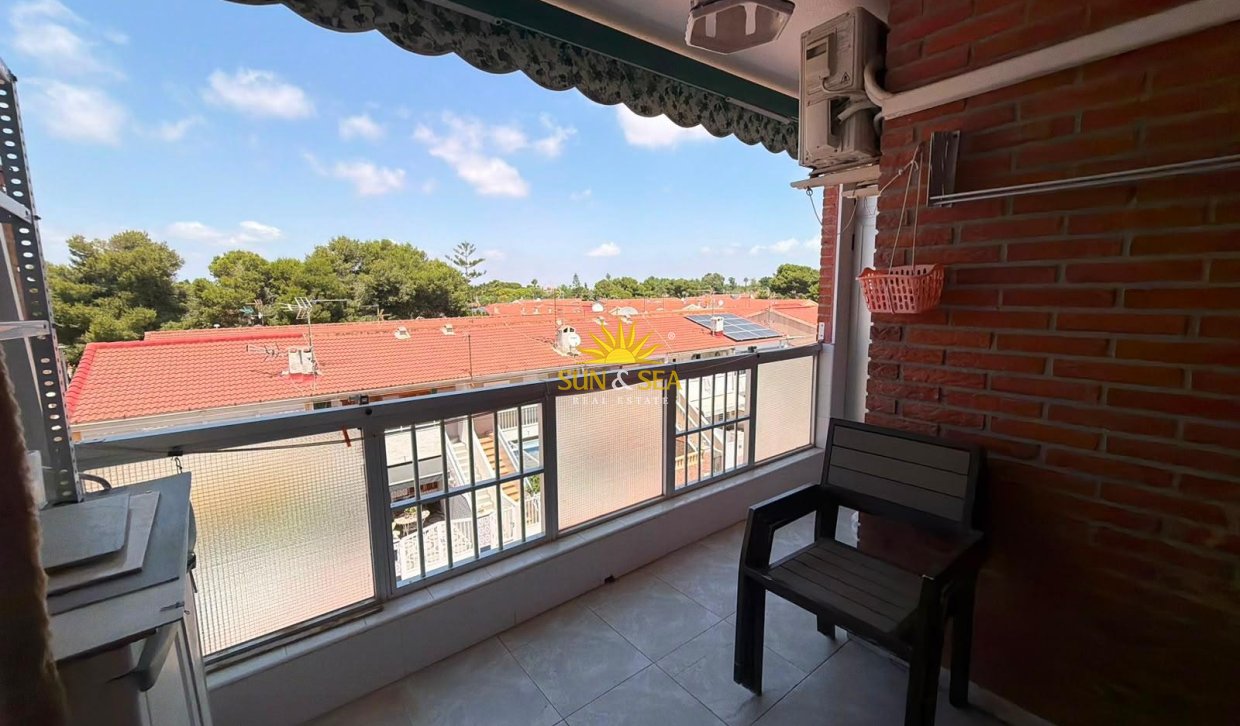 Resale - Apartment - Torrevieja - Centro