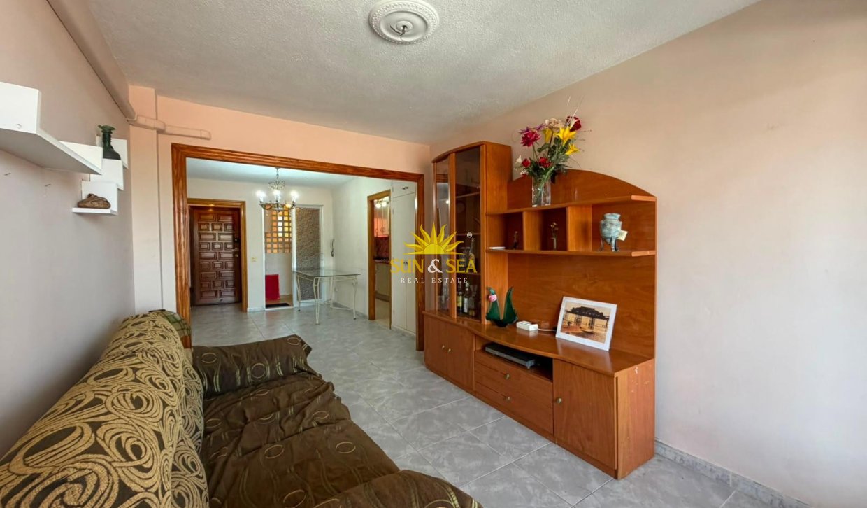Resale - Apartment - Torrevieja - Centro
