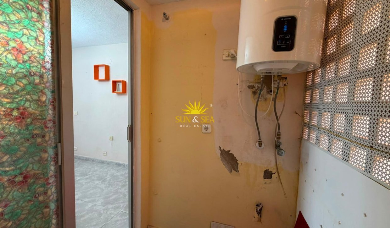 Resale - Apartment - Torrevieja - Centro