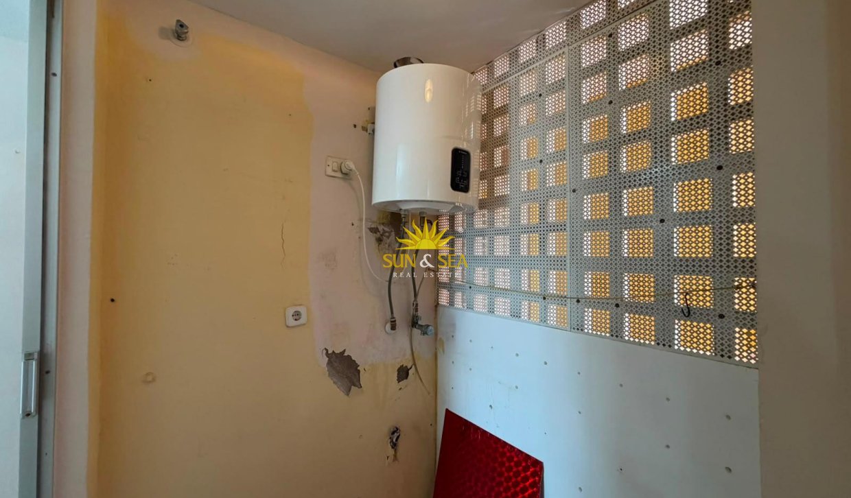 Resale - Apartment - Torrevieja - Centro