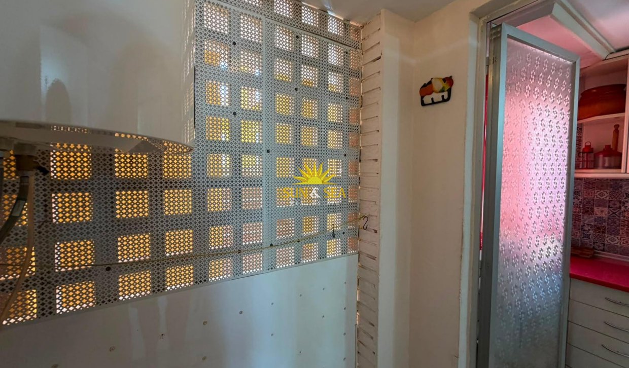 Resale - Apartment - Torrevieja - Centro