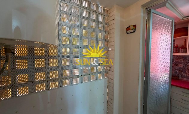 Resale - Apartment - Torrevieja - Centro