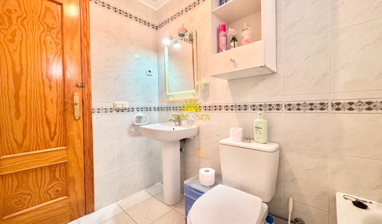 Alquiler a largo plazo - Apartamento - Torrevieja - torrevieja