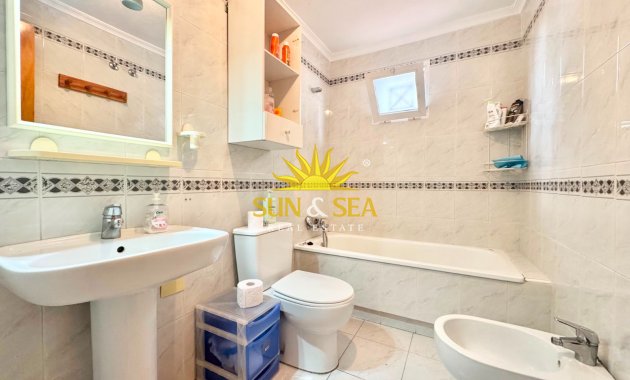 Alquiler a largo plazo - Apartamento - Torrevieja - torrevieja