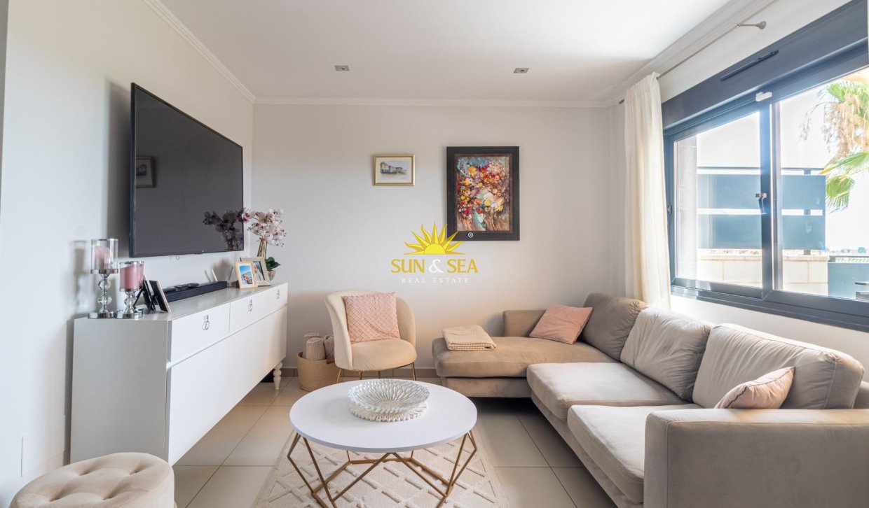 Reventa - Villa / Semi separado - Orihuela Costa - Lomas de Cabo Roig