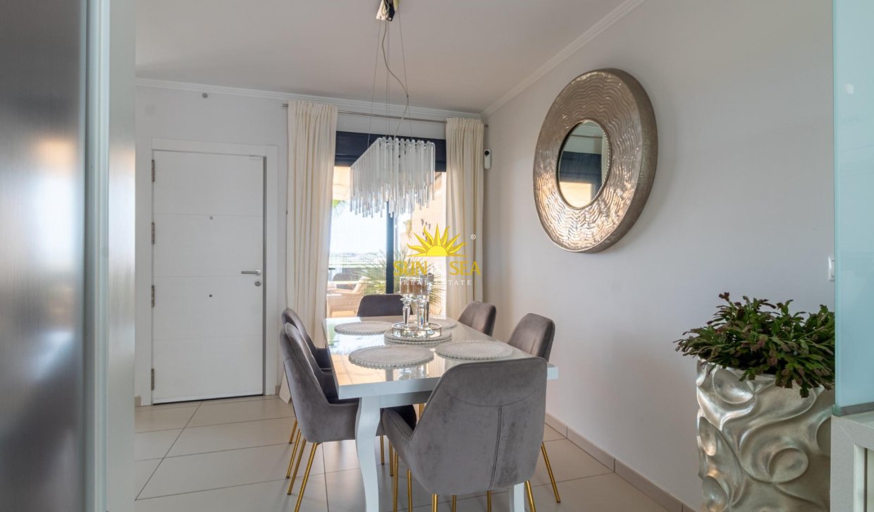 Reventa - Villa / Semi separado - Orihuela Costa - Lomas de Cabo Roig
