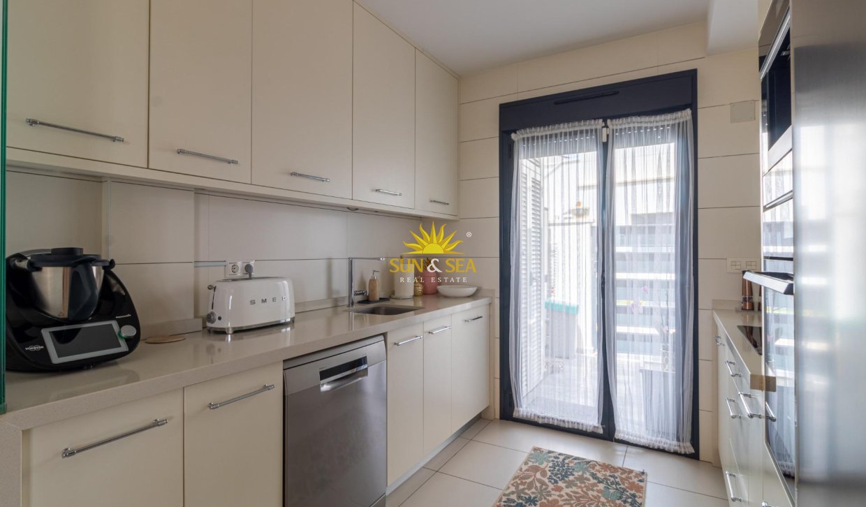 Reventa - Villa / Semi separado - Orihuela Costa - Lomas de Cabo Roig