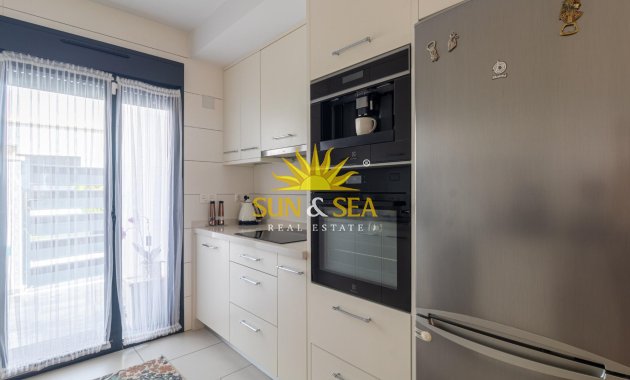 Reventa - Villa / Semi separado - Orihuela Costa - Lomas de Cabo Roig