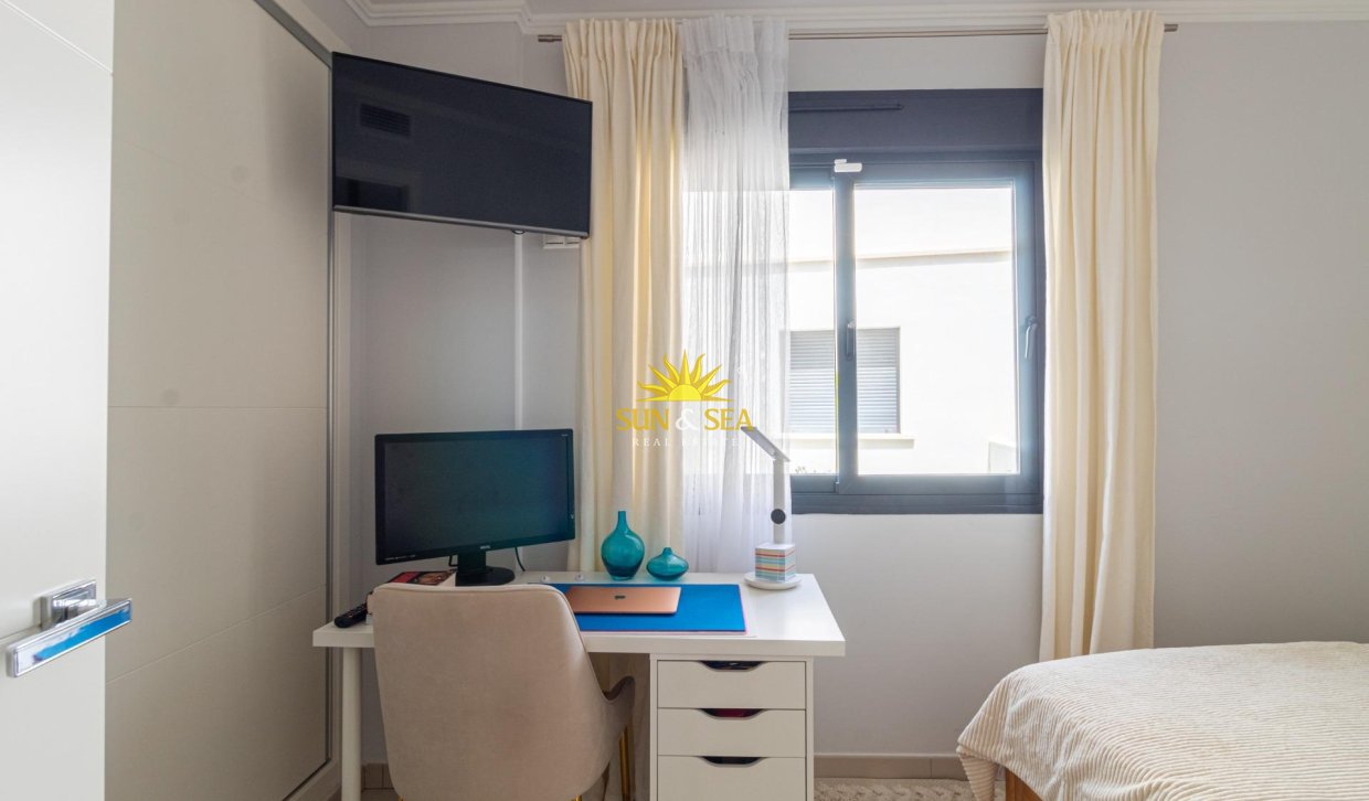 Reventa - Villa / Semi separado - Orihuela Costa - Lomas de Cabo Roig